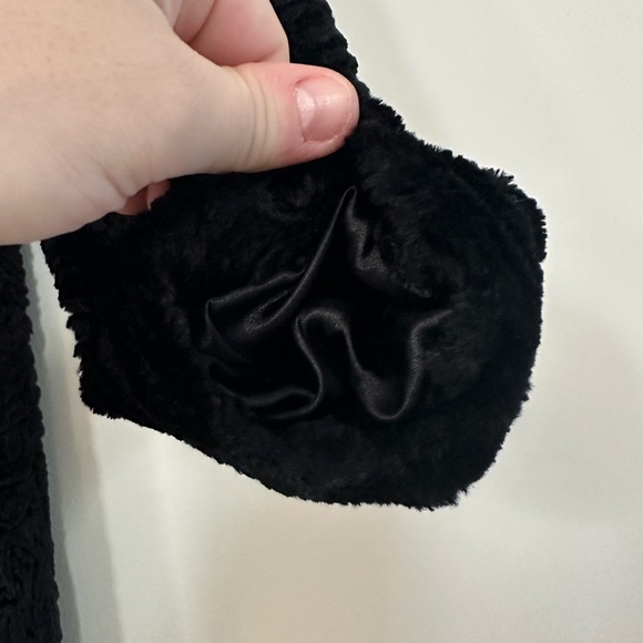 VINTAGE 90’s/Y2K faux Persian shearling BEBE 
Coat size Small
Satin lined 
EUC - Picture 7 of 14